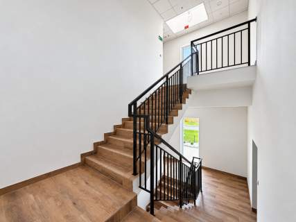 Nowoczesny, z klimantyzacją 175 m2 Dworzysko