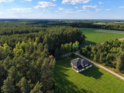 Dom z prywatnym lasem 323 m działka 4000 m2