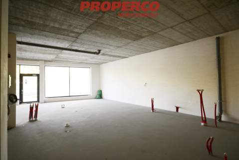 Lokal pow. 135m2, os. Uroczysko