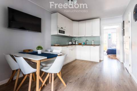 Rowy, 150m do Plaży, klimatyczny apartament 35m2 w sosnowym lesie