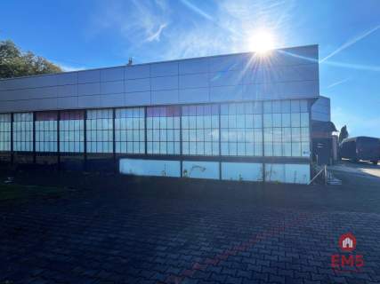 Budynek 800 m2 handel-usługi-produkcja