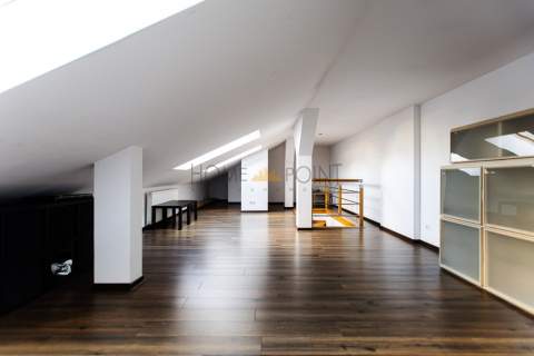Mieszkanie ok 100 m2/ Balkon/ 2 poziomowe