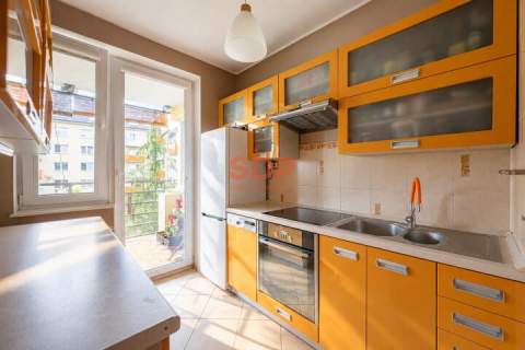 Wygodna przestrzeń dla pary 2 pok. balkon kom.