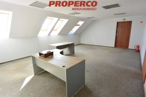 Lokal pow. 44 m2, Daleszyce, Centrum