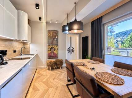 WYJĄTKOWY APARTAMENT W SERCU ZAKOPANEGO 58 m2 3 POKOJE BASEN