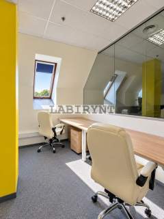 Lokal 240m2, Al. N.M.P. po remoncie, winda