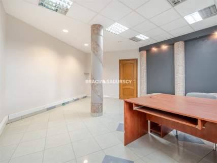 lokal biurowy 44 m2 Prądnik Biały biurowiec
