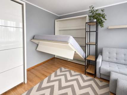 Północ 34,1 m2 3. piętro balkon do odświeżenia