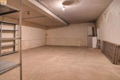 Lokal użytkowy 133 m2 z magazynem - Stare Stawy, przy pętli MZK
