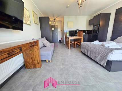 Apartament lux przy samej plaży z miejscem postojowym w cenie
