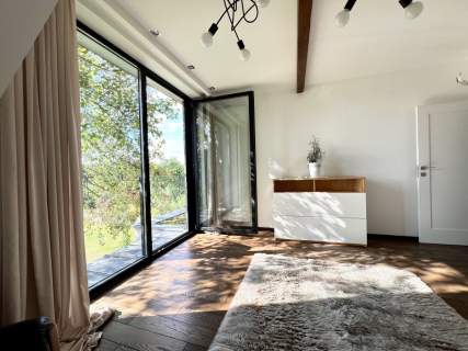 122 m2 5 Pokoi Ogród 70 m Taras 40 m 2xMP