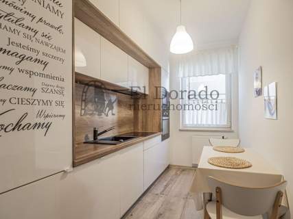2-POKOJE OSOBNA KUCHNIA BALKON GARAŻ