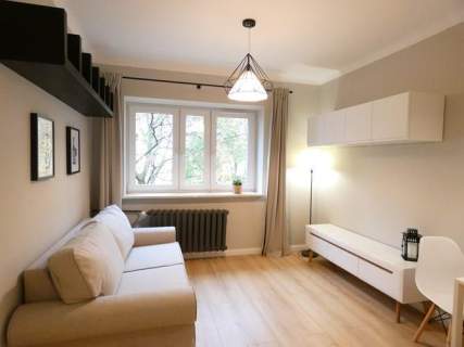 Nowolipki 17, Śródmieście, 2 pokoje w centrum