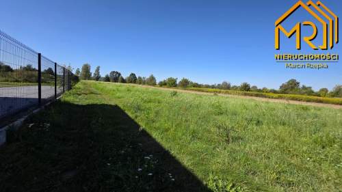 Działka usługowo-produkcyjna 3462 m   przy granic