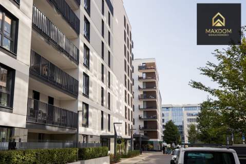 Zadbane mieszkanie taras na dachu 2023r