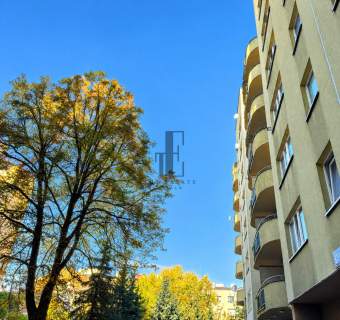 Kawalerka obok metra w cichym miejscu - 7,20 % ROI