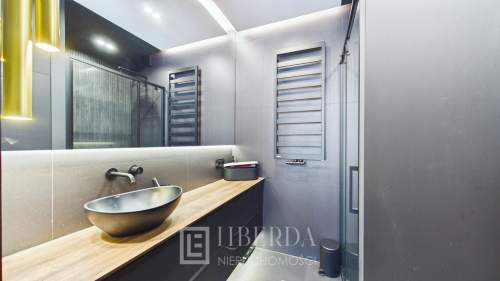 Dwupoziomowy apartament - 2 balkony - taras na dachu