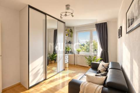 Wysoki standard, dobry rozkład Balkon, piwnica