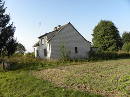Dom 120 m kw w Baryczy Nowej pow. Zwoleń.