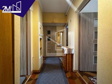 49,9 m 3 pokoje 2. piętro balkon piwnica