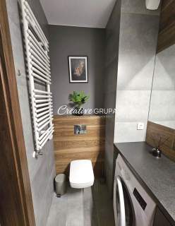 Nowoczesny apartament z balkonem i garażem Wola