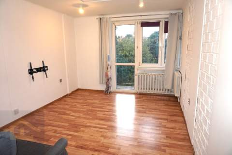 Dwupokojowe mieszkanie 37, 69 m , balkon, centrum