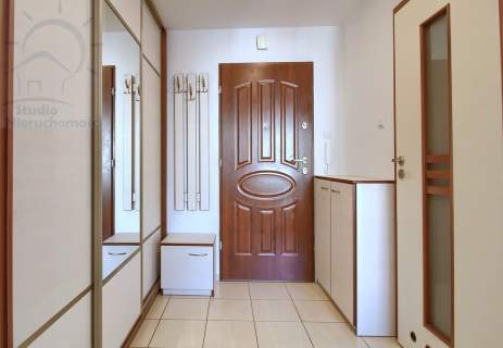 odświeżone, duży balkon, blisko centrum