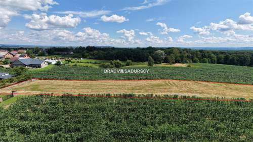Działka z projektem na 5 bliźniaków