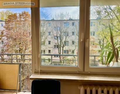 Mokotów - cicha kawalerka z balkonem