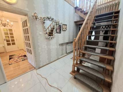 Dom 190m2 Kielce ul. Hoża Duży salon Usługi
