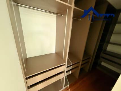 Apartament pełen światła 81 m , 3 pokoje Towarowa Towers, Met