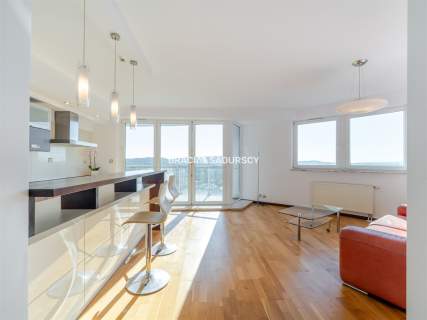 Bronowice Salwator Tower 13 piętro widok balkon