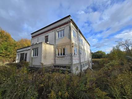 Hala 1400m2 na gruncie 5000m2