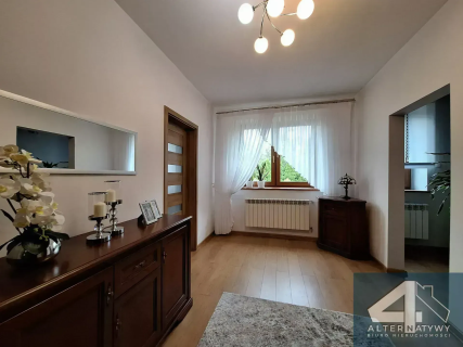 Parterowy dom 85 m2 po remoncie z dużą działką