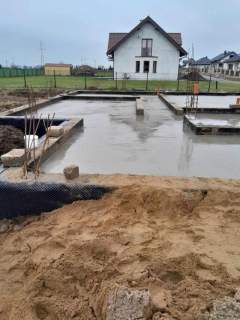 Działka z fundamentami, projektem domu i pozwoleniem Gościno