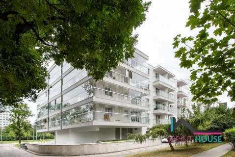 Apartament przy metrze Wierzbno, z garażem