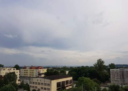 Kawalerka z balkonem i panoramicznym widokiem