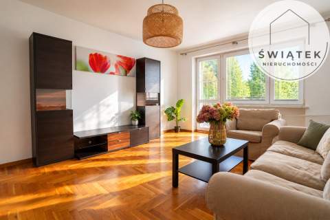 Zadbane 54,6m Balkon Piwnica Parking Jakubskie