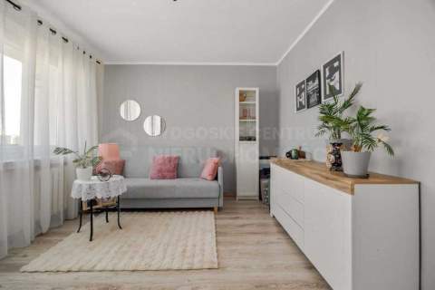 Bartodzieje 2 pokoje po remoncie balkon piwnica parking