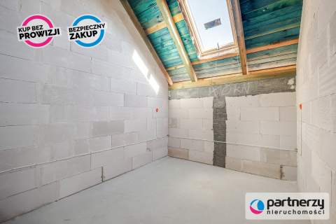 Cicha okolica Blisko morza Przeszklony salon