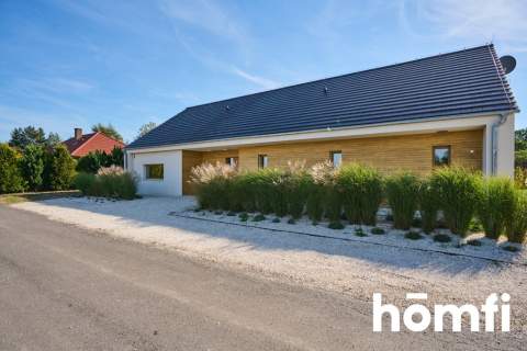 Unikalna parterowa stodoła Japandi Smart Home