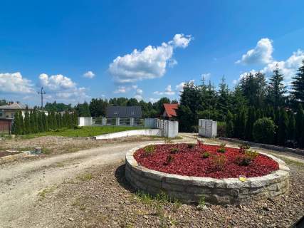 Dom z ogrodem w Górkach