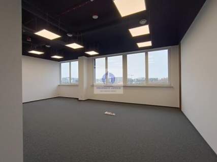 Włochy lokal biurowy 261,80 m2 do wynajęcia