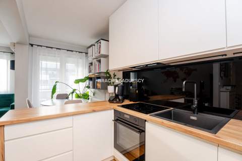2 pok. 45,42 m balkon garaż Kliny