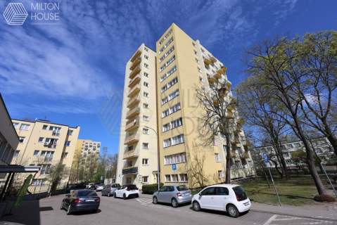 Ciche 2-pokojowe mieszkanie przy ul. Szaserów