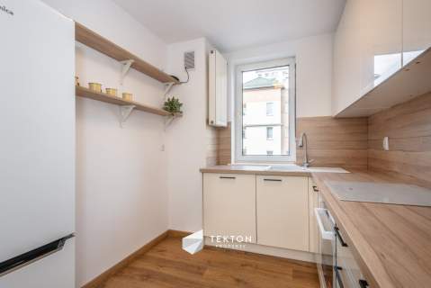 3 pokoje po remoncie z balkonem 62,40 m Poznań