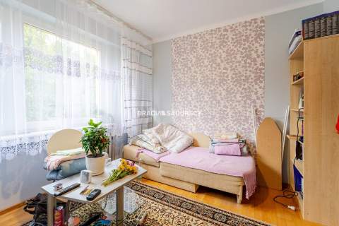 2 POKOJE 52 m2 II PIĘTRO OS. SIKORSKIEGO