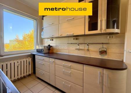 4 pokoje /73,34 m2 / 3 piętro /CO miejskie/ balkon