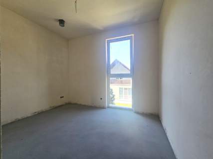 Dom z ogrodem 96 m 2 miejsca w cenie