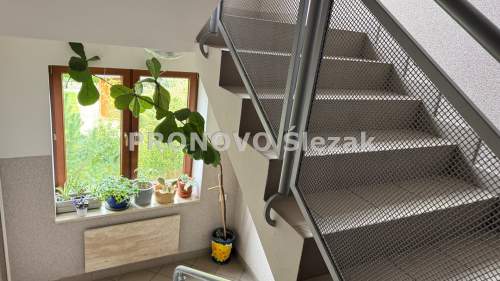 Sprzedam 4-pokoje z balkonem Oborniki Śląskie